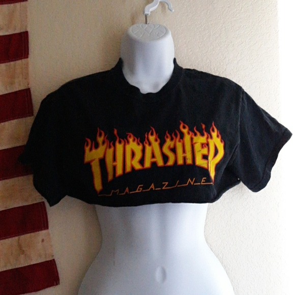 thrasher cropped tee